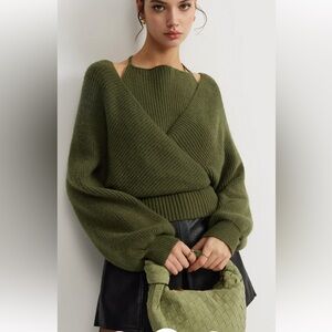 Commense 2 in 1 Bat Sleeve Halter Knit Top in Green Size Medium